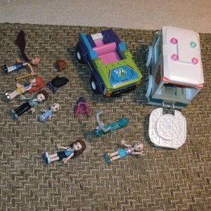 ~~~ Lot of Lego Friends Mini figures and Vehicles ~~~